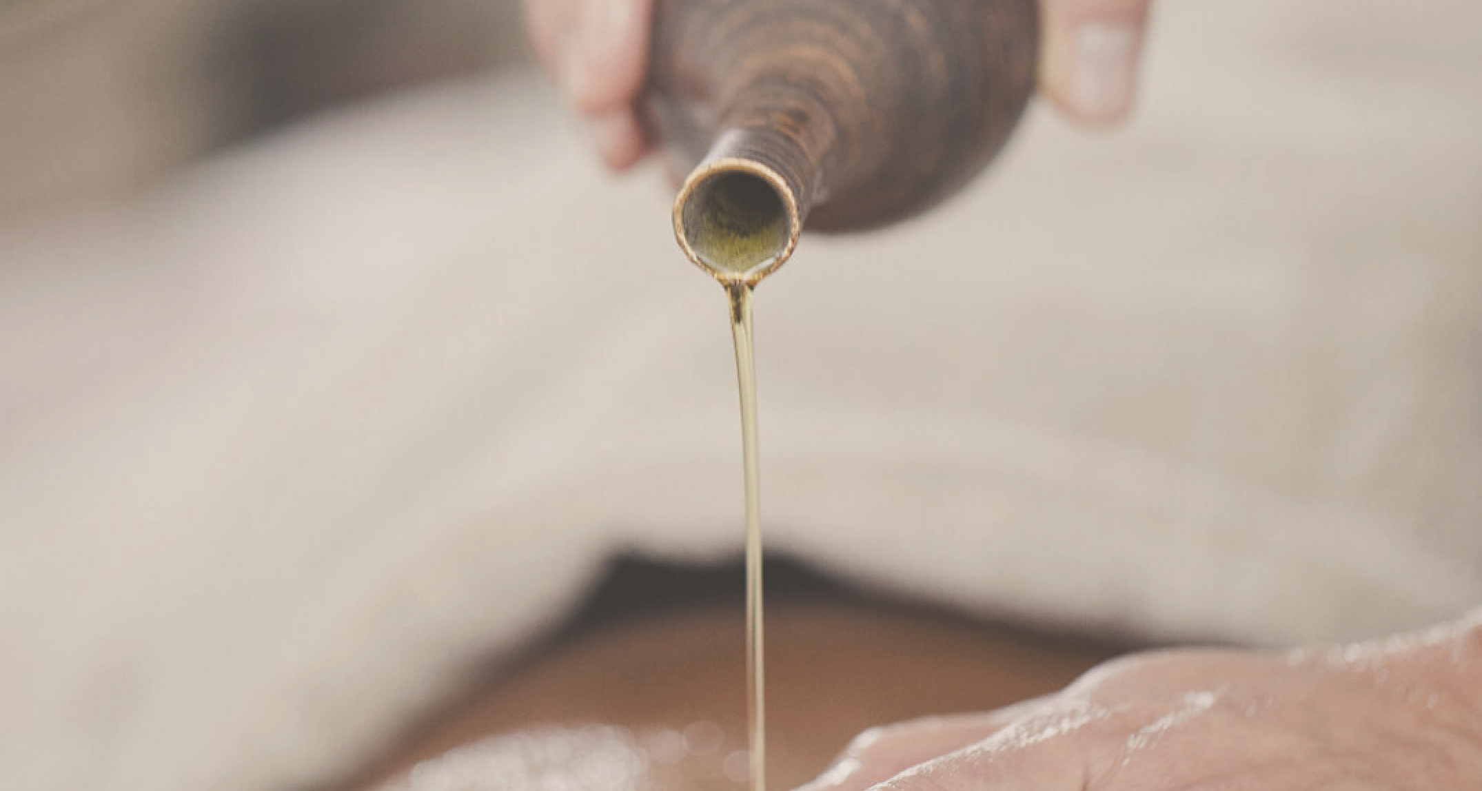 Ayurvedic oil treatment - udvartana, detoxing power body massage