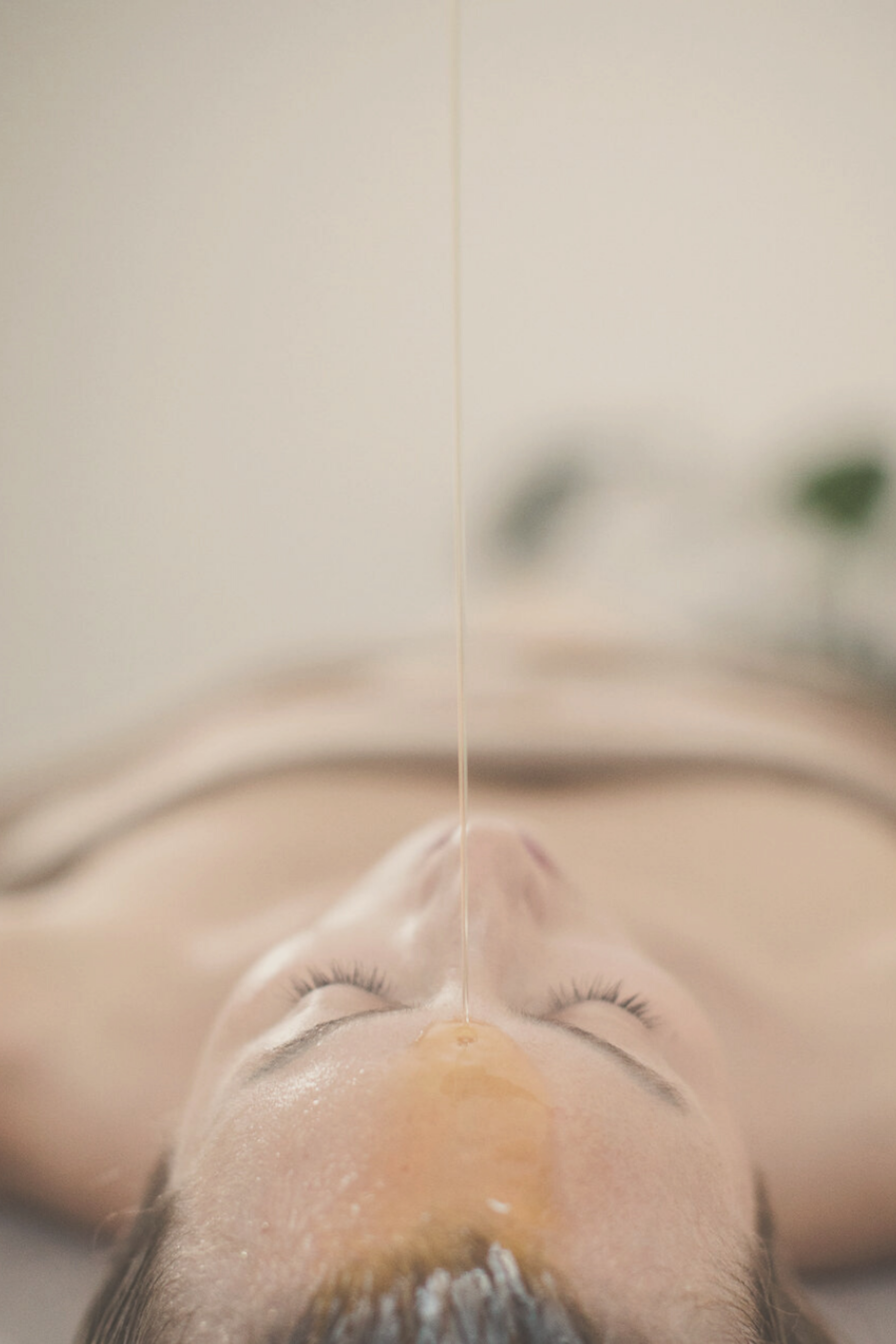 SHIRODHARA – NERVOUS SYSTEM RESET 75 MIN